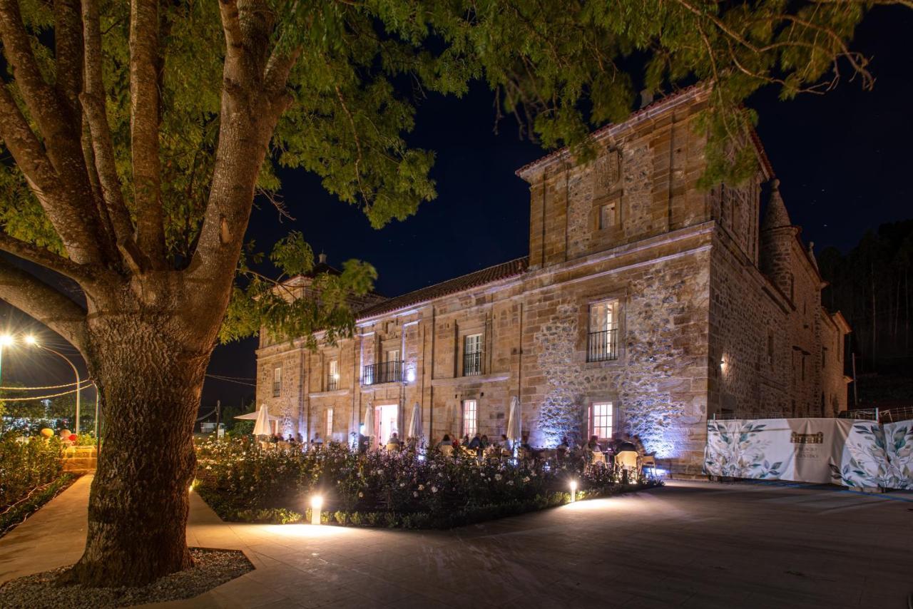 Palacio De Los Acevedo Hoznayo Exterior photo